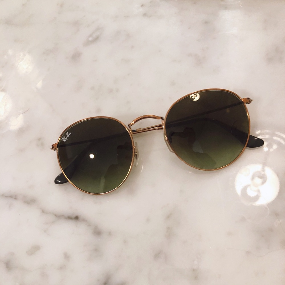 Round metal Ray-Ban Sunglasses